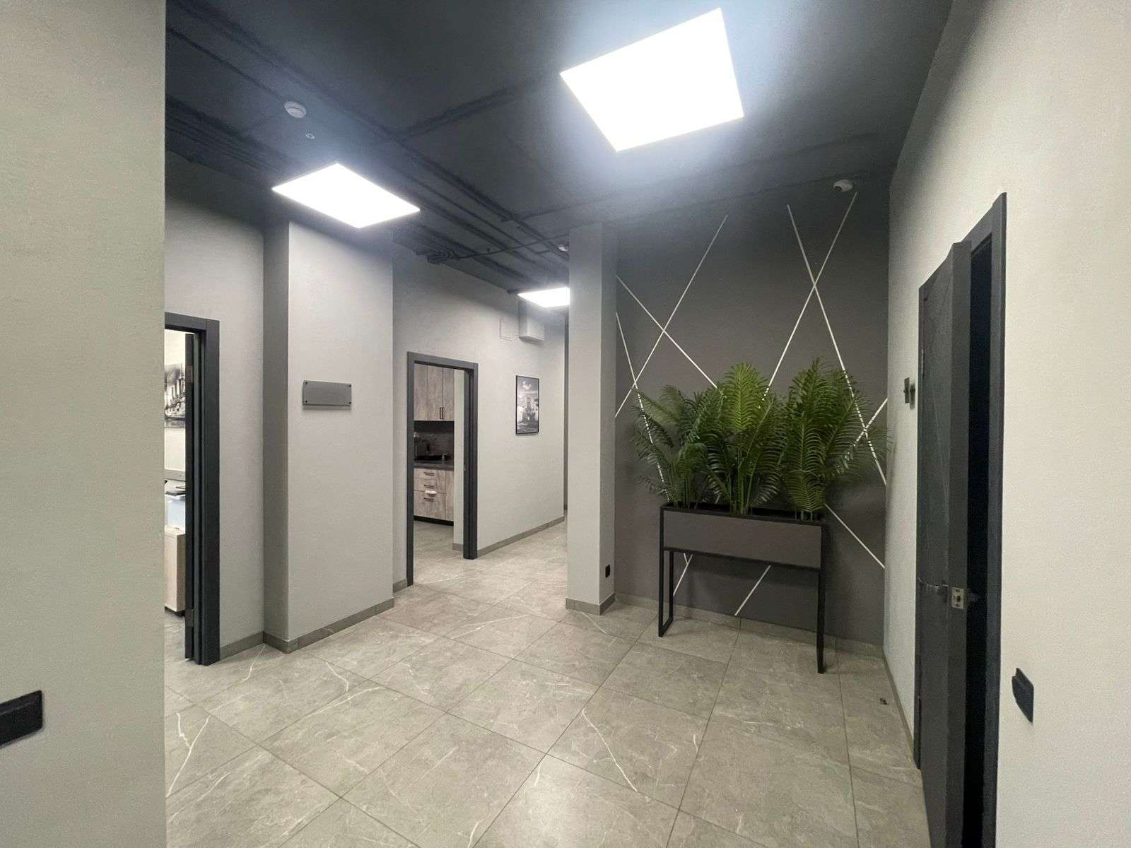 Аренда коммерческой недвижимости, 455м <sup>2</sup>, Самара, Ново-Садовая улица,  215кБ