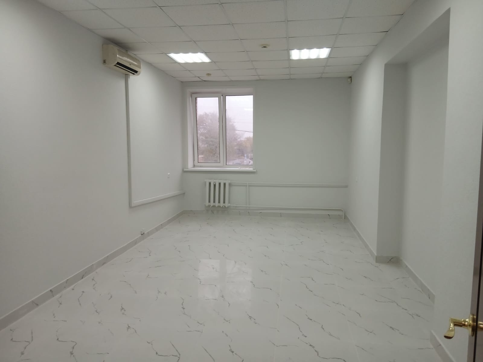 Продажа коммерческой недвижимости, 25м <sup>2</sup>, Самара, Ташкентская улица,  196А