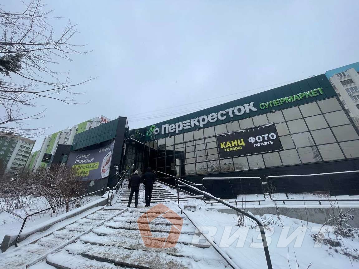 Аренда коммерческой недвижимости, 1621м <sup>2</sup>, Самара, Ново-Садовая улица,  363б