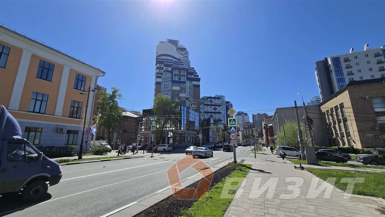 Продажа коммерческой недвижимости, 818м <sup>2</sup>, Самара, Молодогвардейская улица,  143