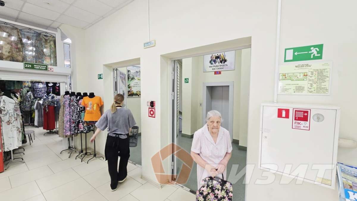 Аренда коммерческой недвижимости, 28м <sup>2</sup>, Самара, Революционная улица,  64Б