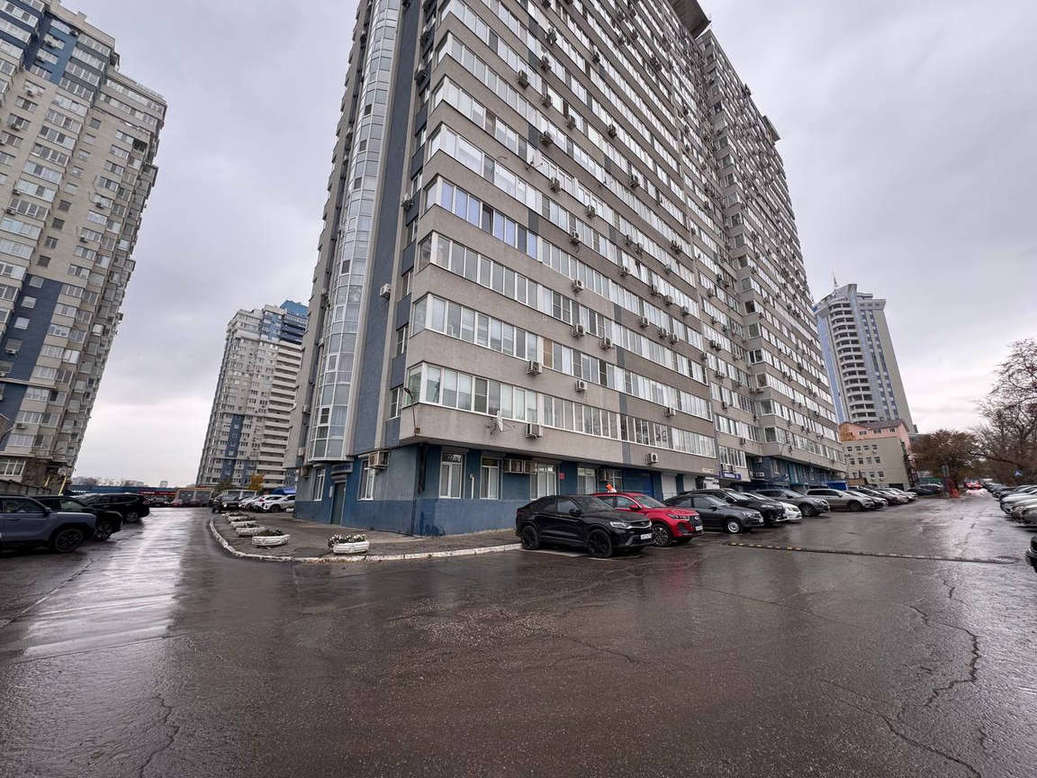 Продажа коммерческой недвижимости, 378м <sup>2</sup>, Самара, Ново-Садовая улица,  106М