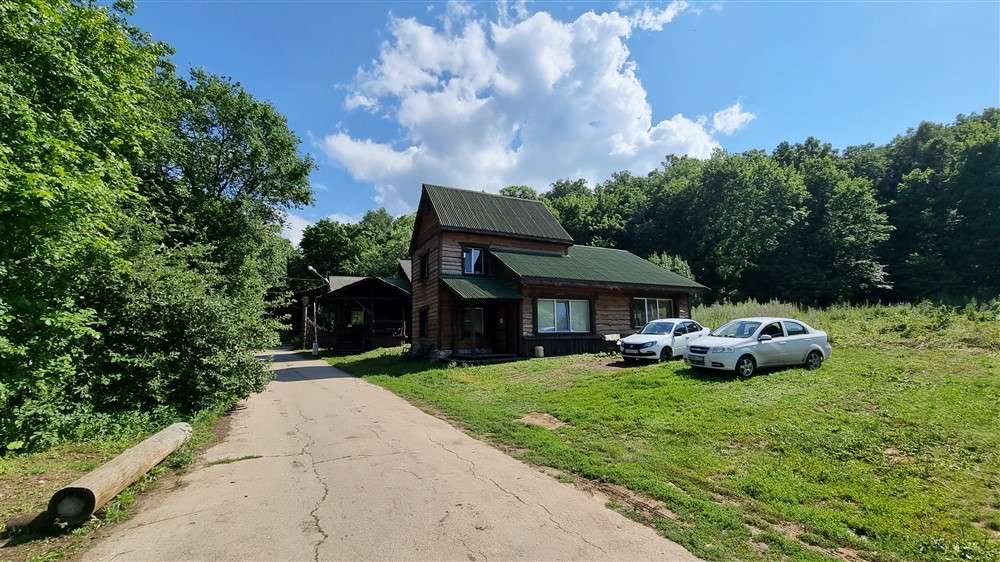 Продажа коммерческой недвижимости, 1700м <sup>2</sup>, Жигули, Советская улица,  116