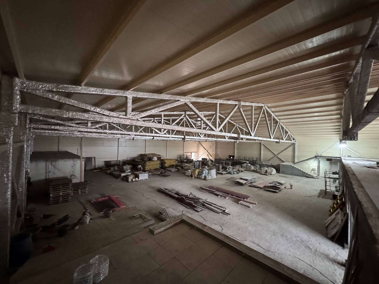 Аренда коммерческой недвижимости, 1260м <sup>2</sup>, Самара, Дыбенко улица,  104