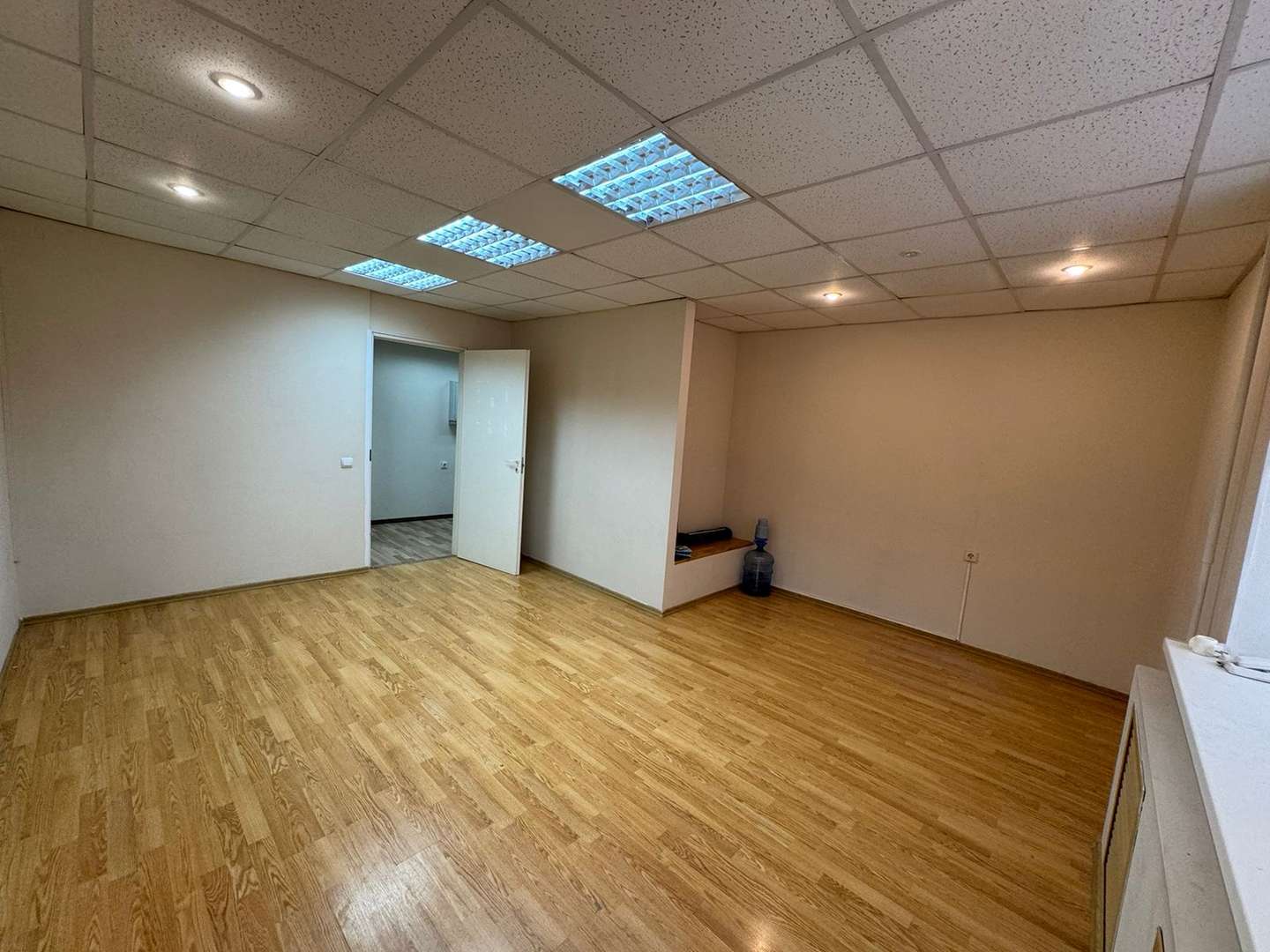 Продажа коммерческой недвижимости, 85м <sup>2</sup>, Самара, Осипенко улица,  39