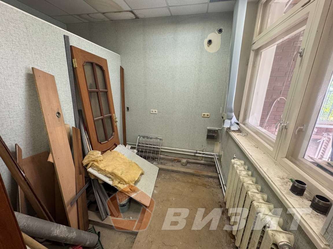 Продажа коммерческой недвижимости, 230м <sup>2</sup>, Самара, Финская улица,  96
