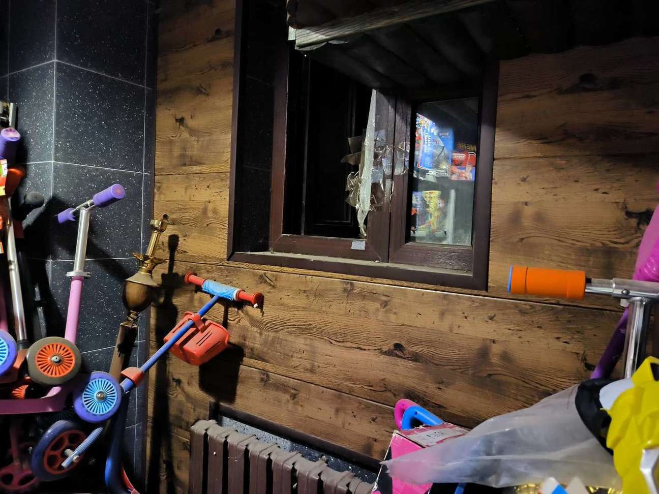 Продажа коммерческой недвижимости, 170м <sup>2</sup>, Самара, Дзержинского улица,  24