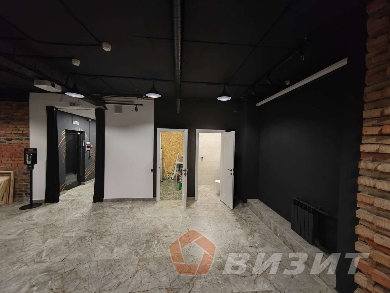 Продажа коммерческой недвижимости, 232м <sup>2</sup>, Самара, Алексея Толстого улица,  75