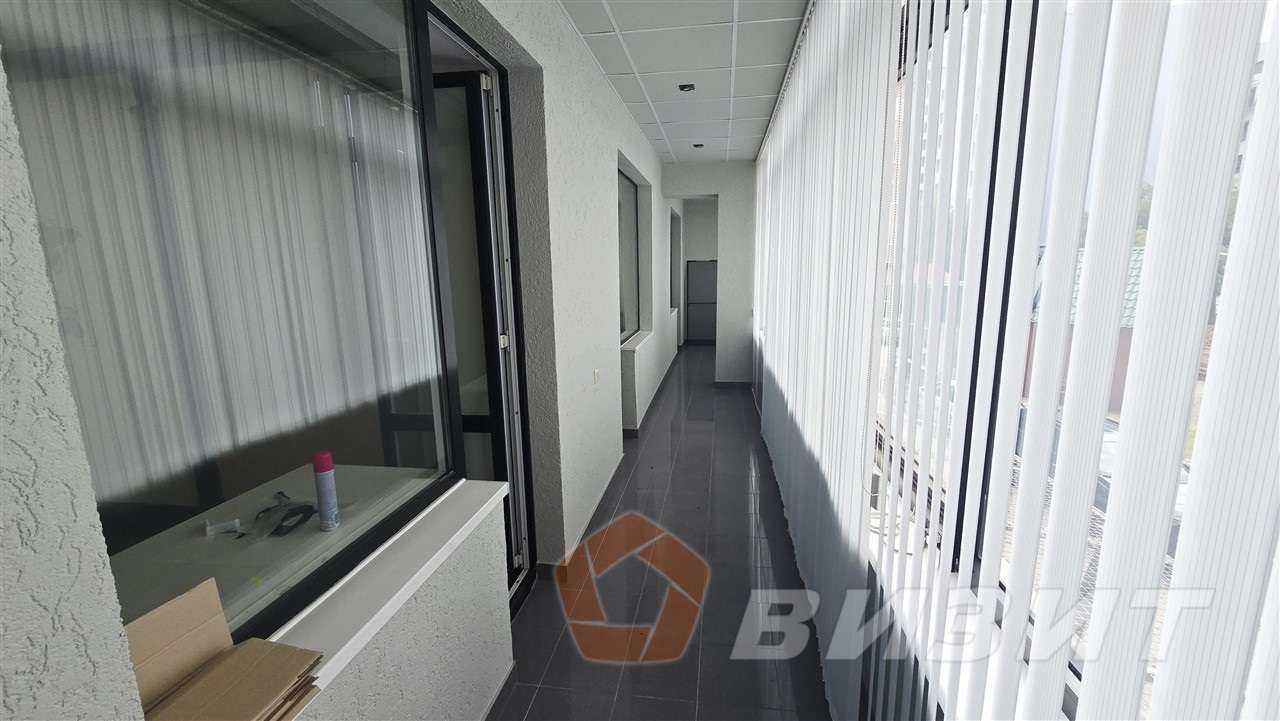 Аренда коммерческой недвижимости, 180м <sup>2</sup>, Самара, Молодогвардейская улица,  176