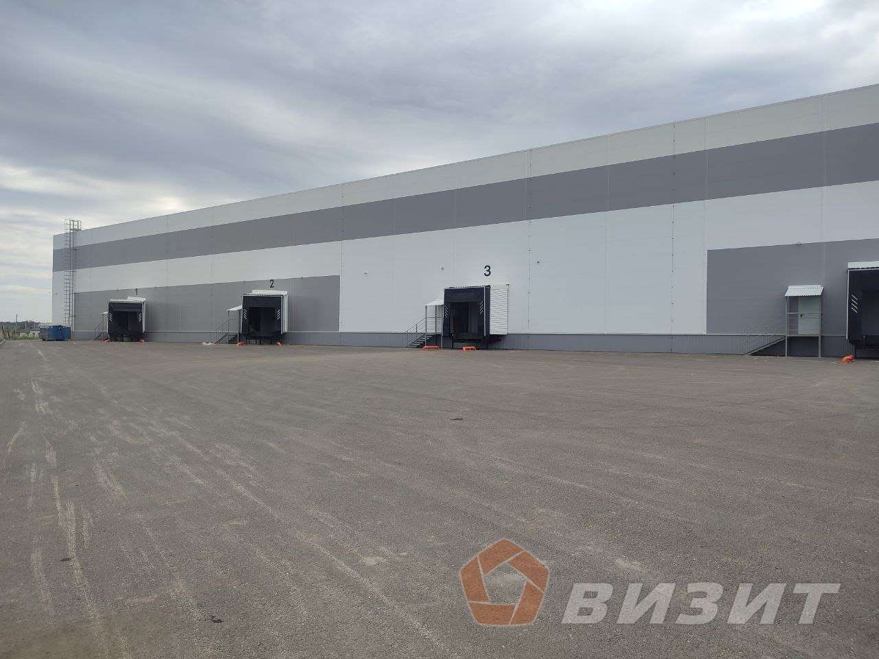 Аренда коммерческой недвижимости, 1500м <sup>2</sup>, Лопатино, улица Мира,  16/8