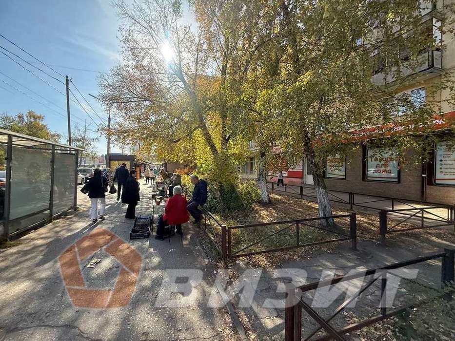 Аренда коммерческой недвижимости, 240м <sup>2</sup>, Самара, Революционная улица,  163