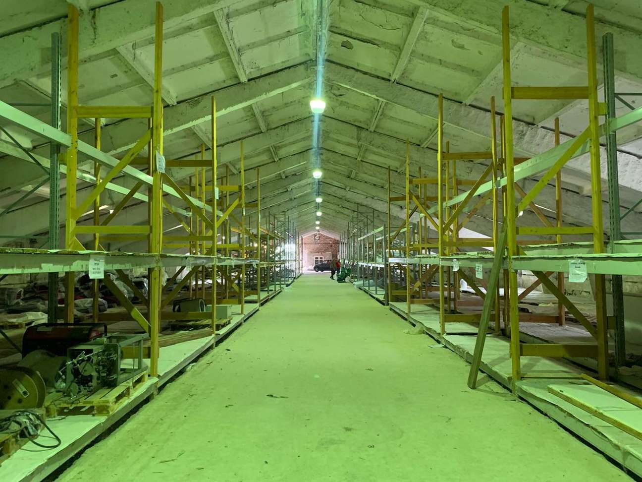 Продажа коммерческой недвижимости, 4250м <sup>2</sup>, Комсомольский, Промышленная улица,  5