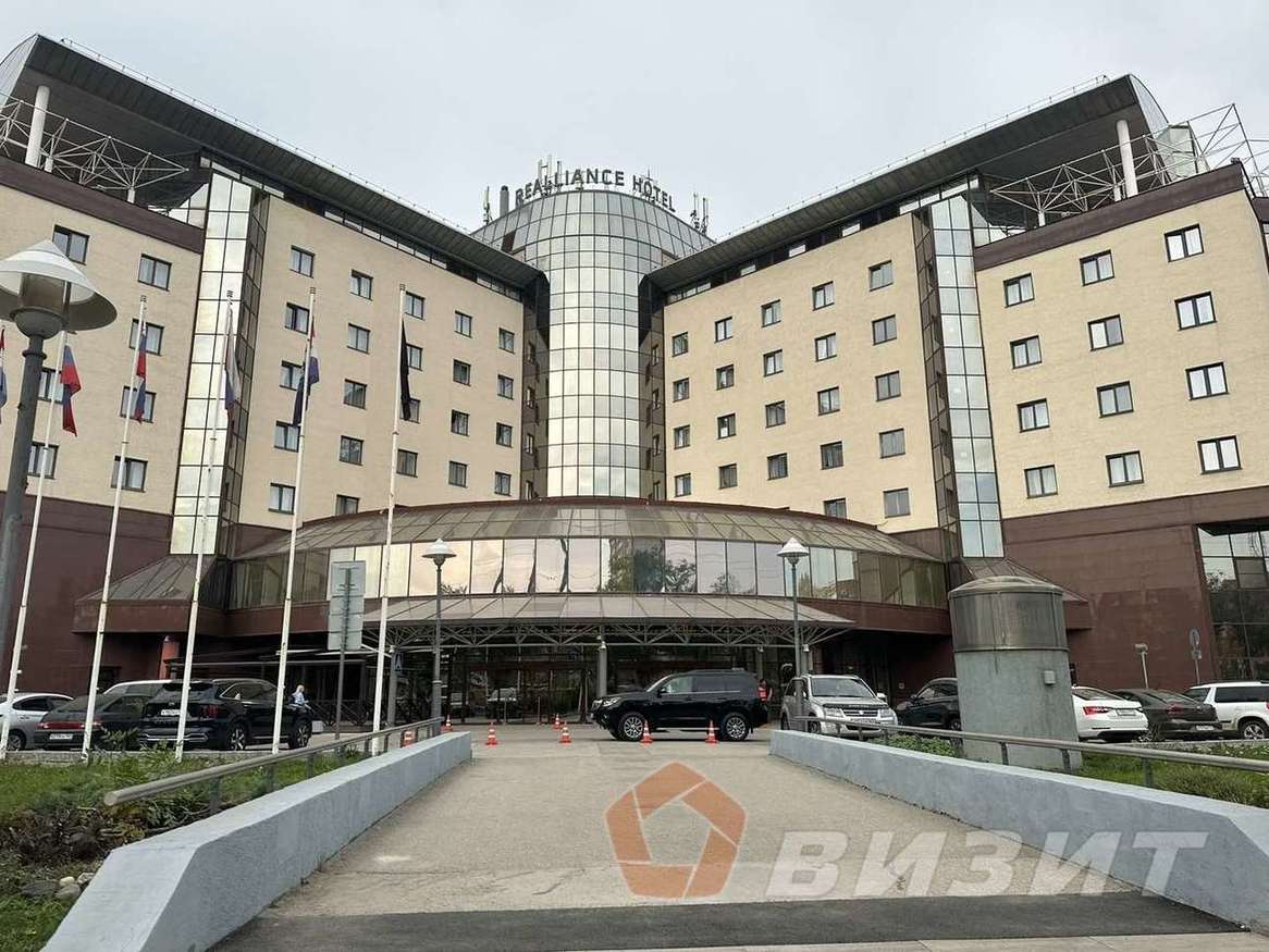 Продажа коммерческой недвижимости, 980м <sup>2</sup>, Самара, 3-я просека,  64