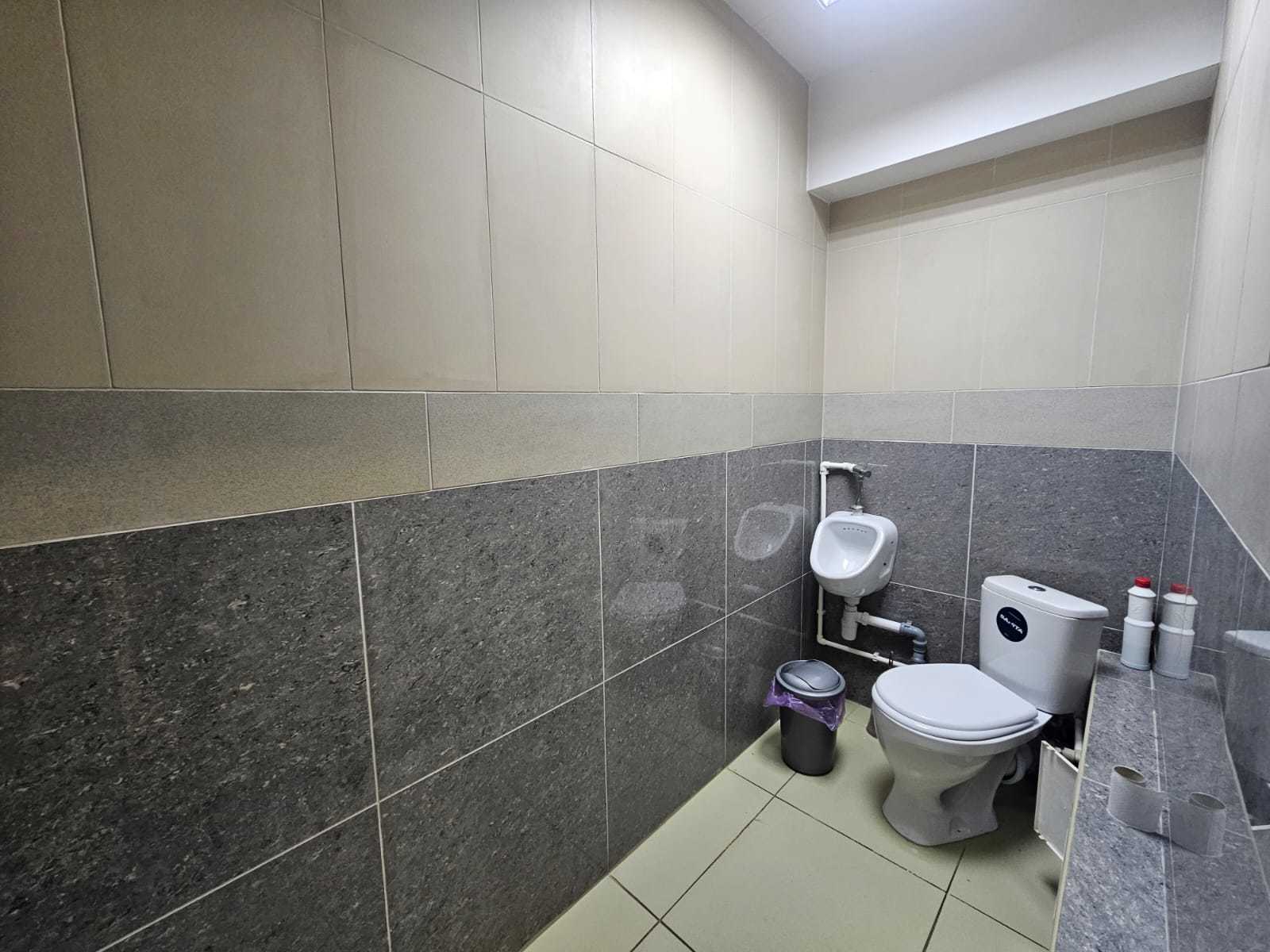 Продажа коммерческой недвижимости, 215м <sup>2</sup>, Самара, Ленина проспект,  2А