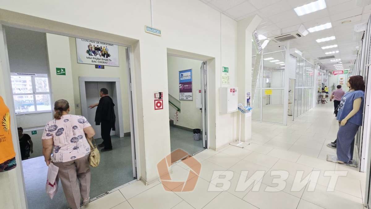 Аренда коммерческой недвижимости, 28м <sup>2</sup>, Самара, Революционная улица,  64Б