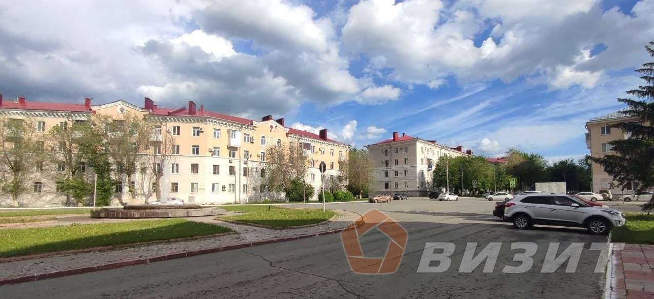 Продажа коммерческой недвижимости, 90м <sup>2</sup>, Новокуйбышевск, Коммунистическая улица,  38