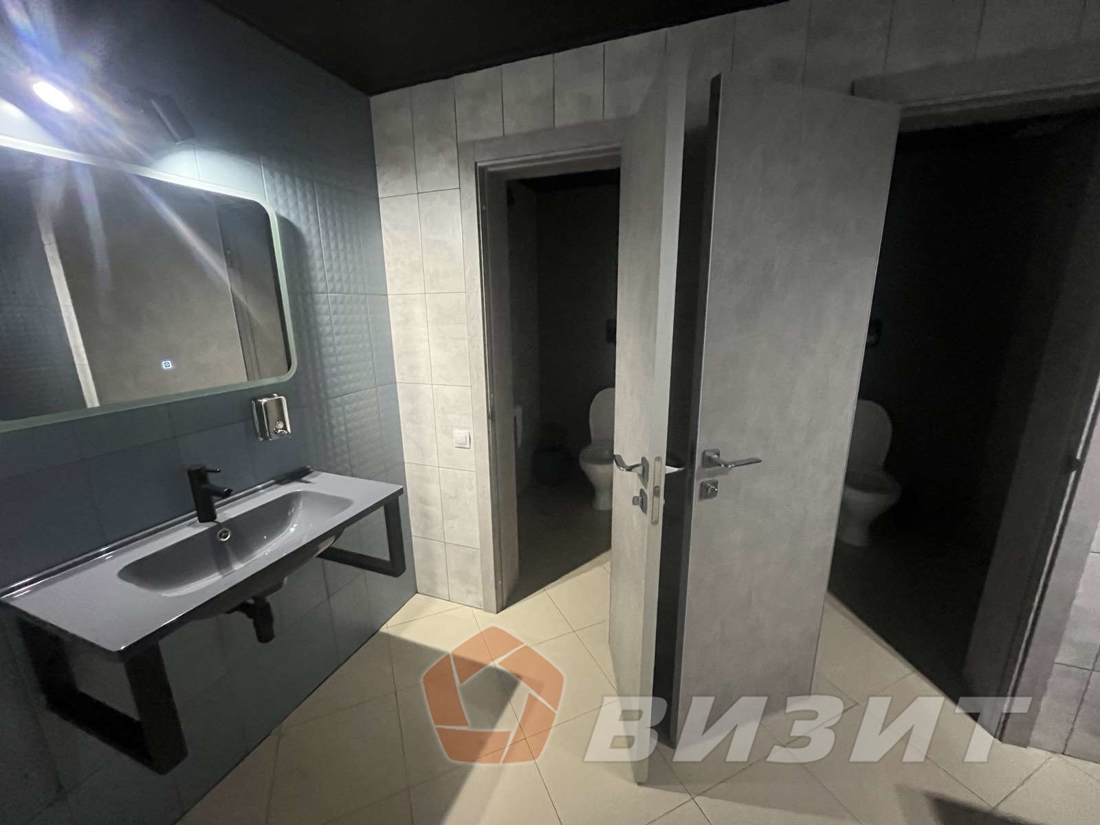 Продажа коммерческой недвижимости, 405м <sup>2</sup>, Самара, Физкультурная улица,  113