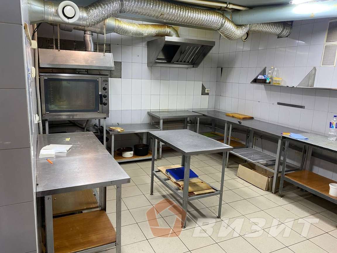 Продажа коммерческой недвижимости, 484м <sup>2</sup>, Самара, Ново-Садовая улица,  303а