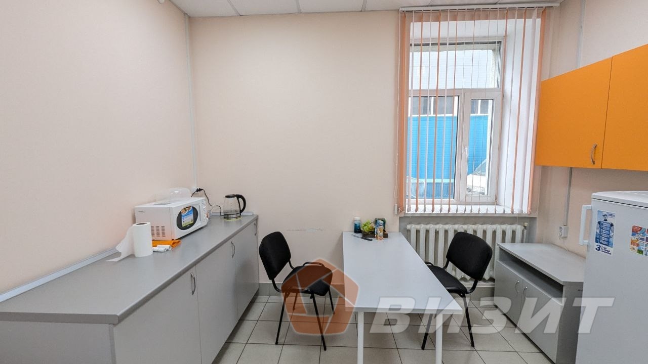 Аренда коммерческой недвижимости, 300м <sup>2</sup>, Самара, Мирная улица,  162