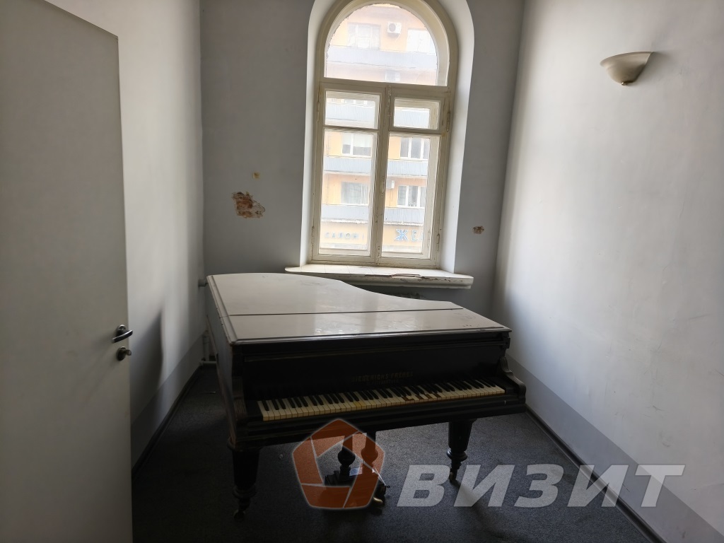 Продажа коммерческой недвижимости, 8303м <sup>2</sup>, Самара, Фрунзе улица,  91