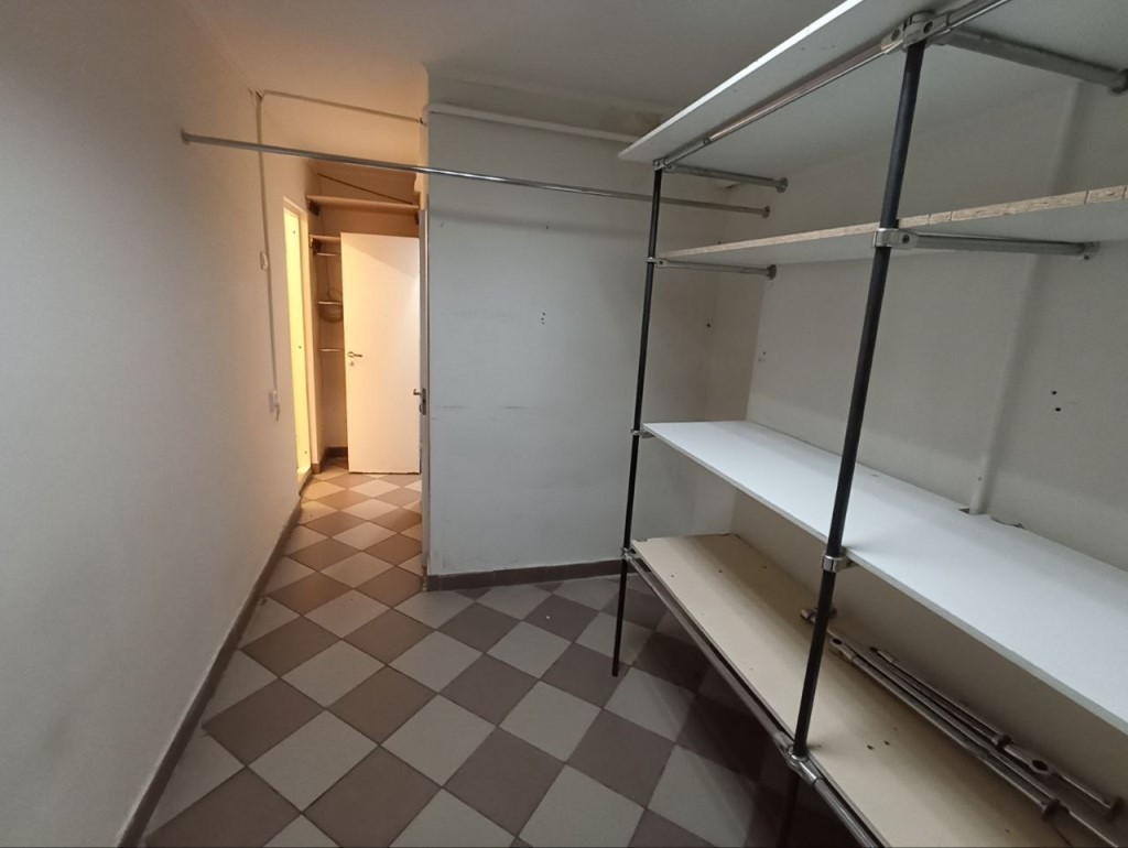 Продажа коммерческой недвижимости, 64м <sup>2</sup>, Самара, Ново-Садовая улица,  22