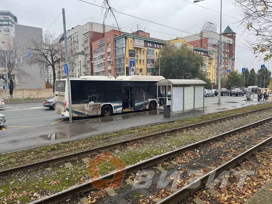 Продажа коммерческой недвижимости, 80м <sup>2</sup>, Самара, Ново-Садовая улица,  163