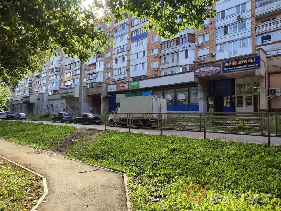 Продажа коммерческой недвижимости, 140м <sup>2</sup>, Самара, Юных Пионеров проспект,  142