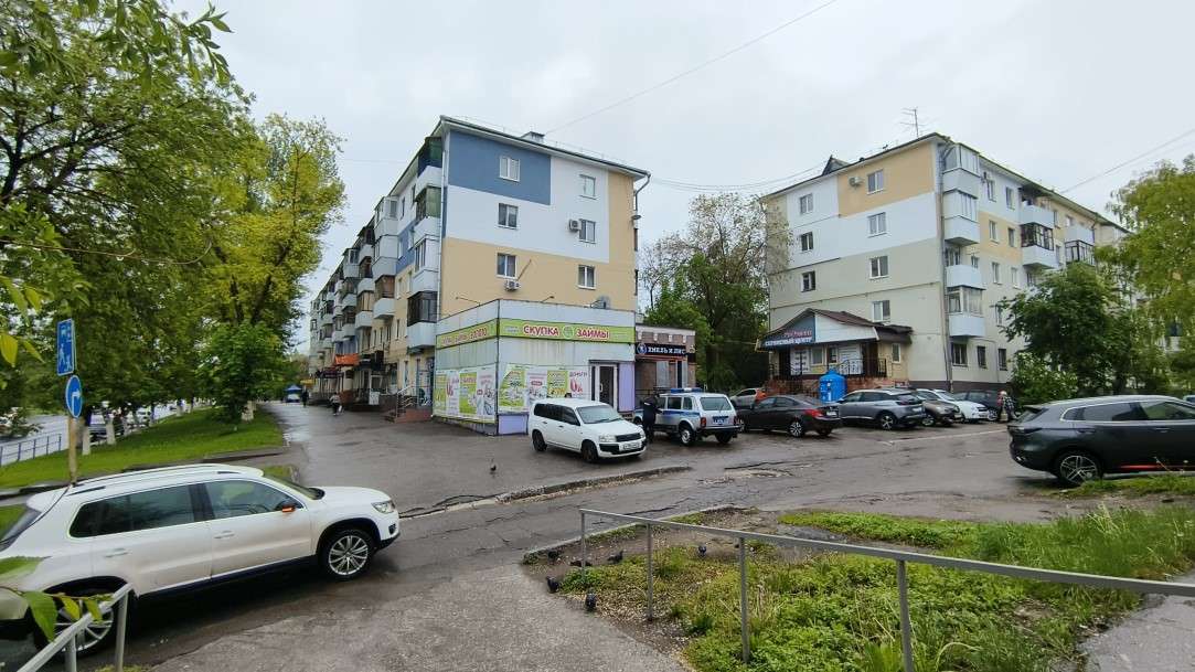 Продажа коммерческой недвижимости, 292м <sup>2</sup>, Новокуйбышевск, Победы проспект,  10