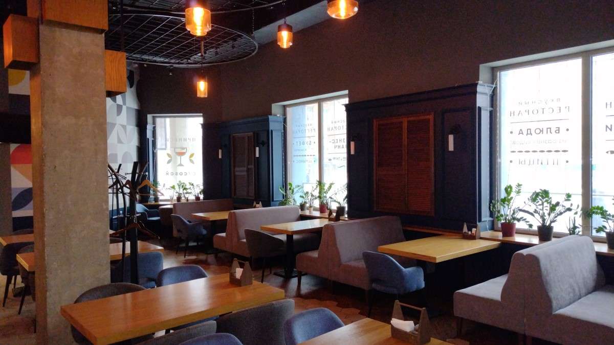 Аренда коммерческой недвижимости, 500м <sup>2</sup>, Самара, Мичурина улица,  21