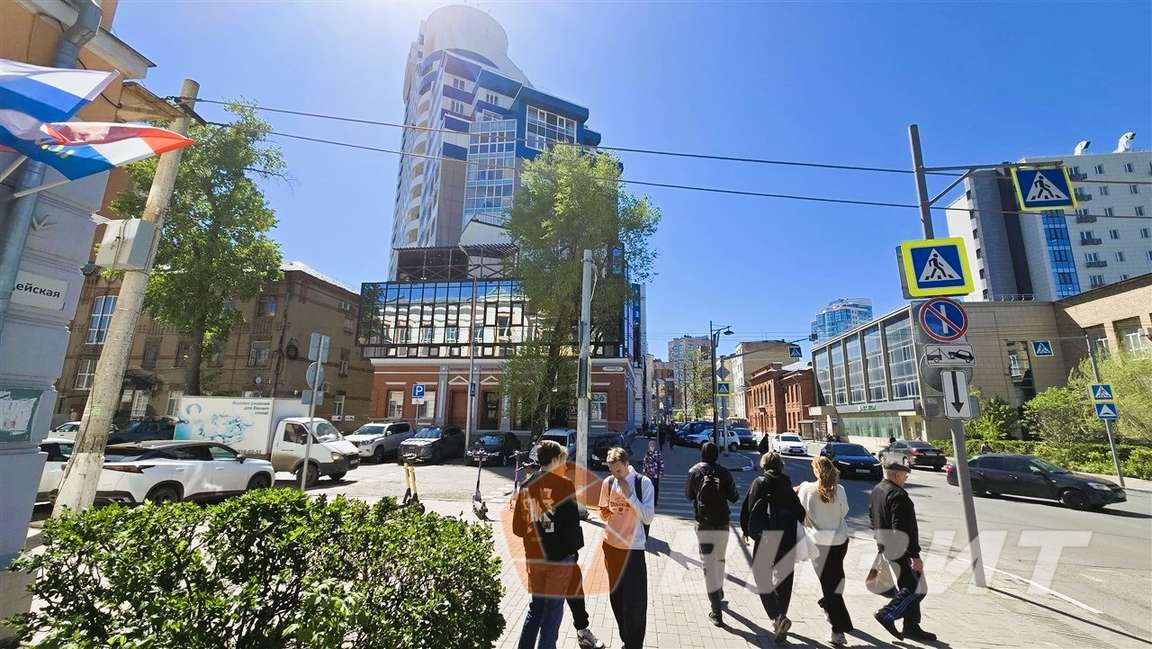 Продажа коммерческой недвижимости, 818м <sup>2</sup>, Самара, Молодогвардейская улица,  143