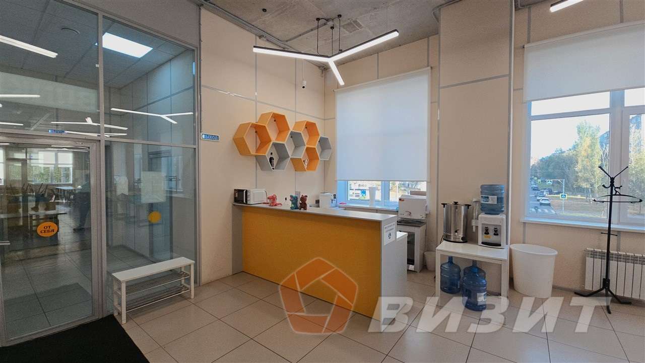 Аренда коммерческой недвижимости, 482м <sup>2</sup>, Самара, Молодежная улица,  2