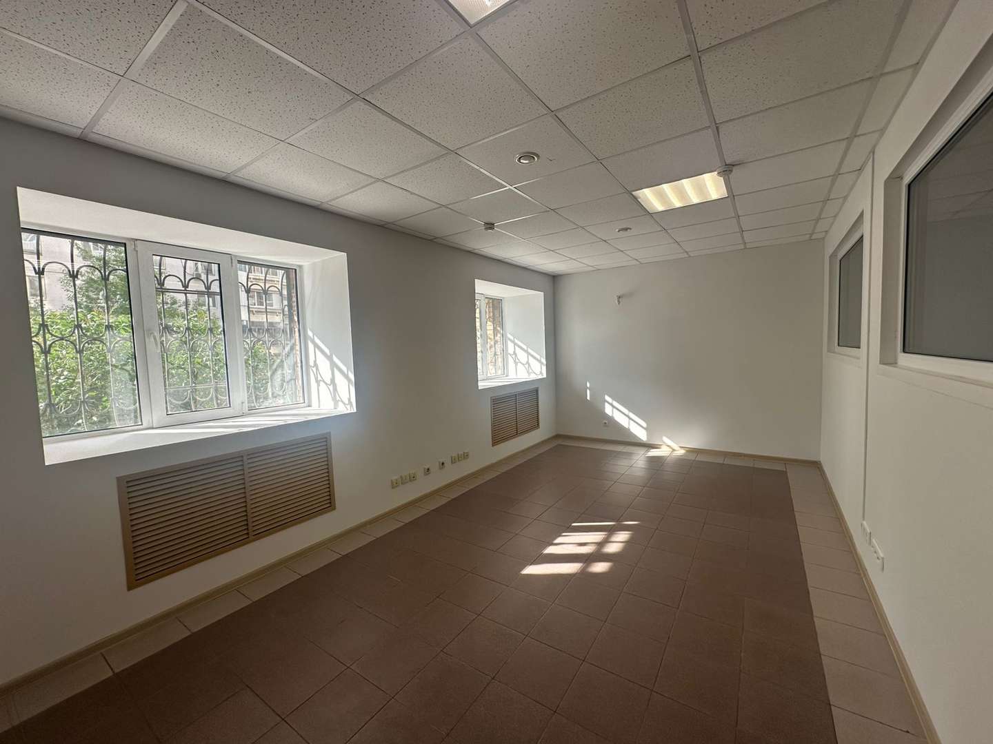 Продажа коммерческой недвижимости, 98м <sup>2</sup>, Самара, Шверника улица,  15