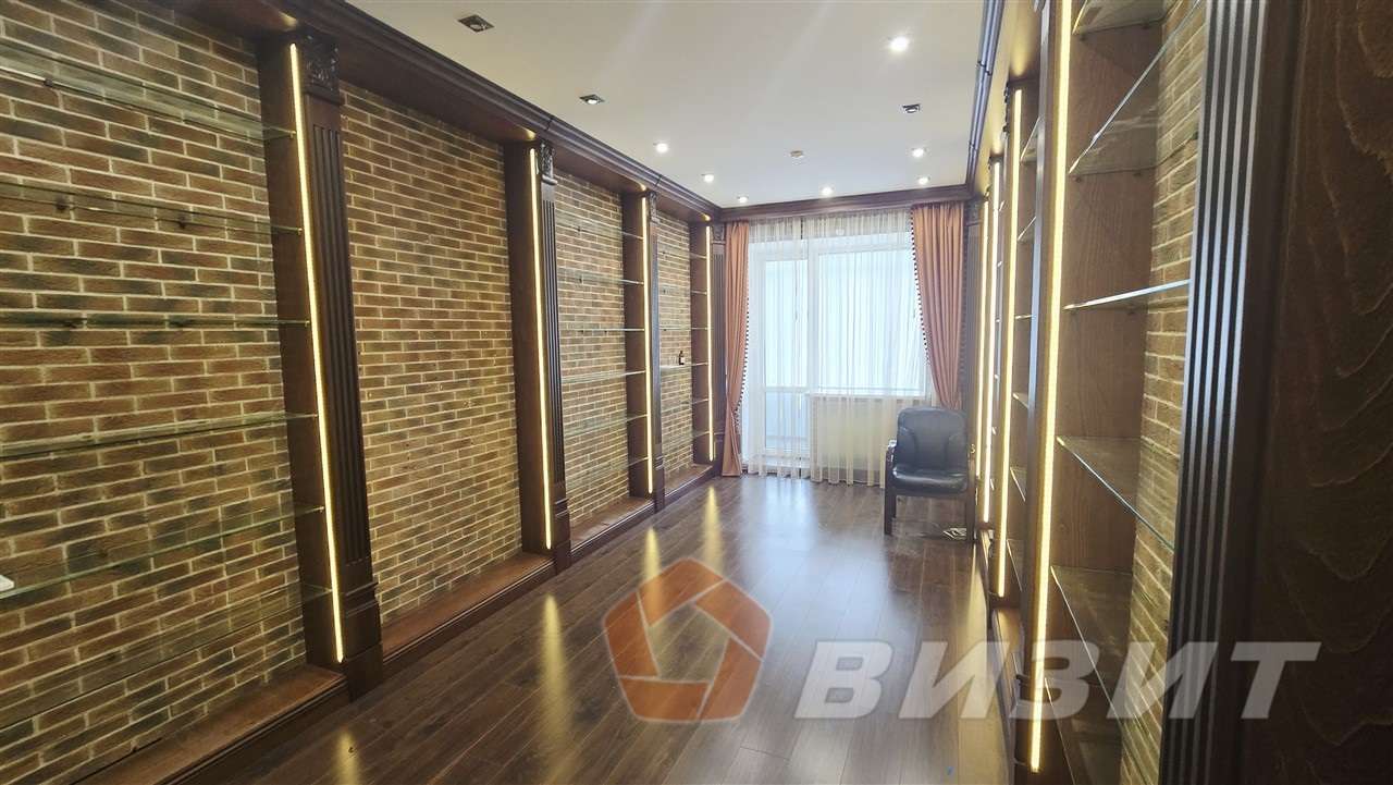 Аренда коммерческой недвижимости, 180м <sup>2</sup>, Самара, Молодогвардейская улица,  176