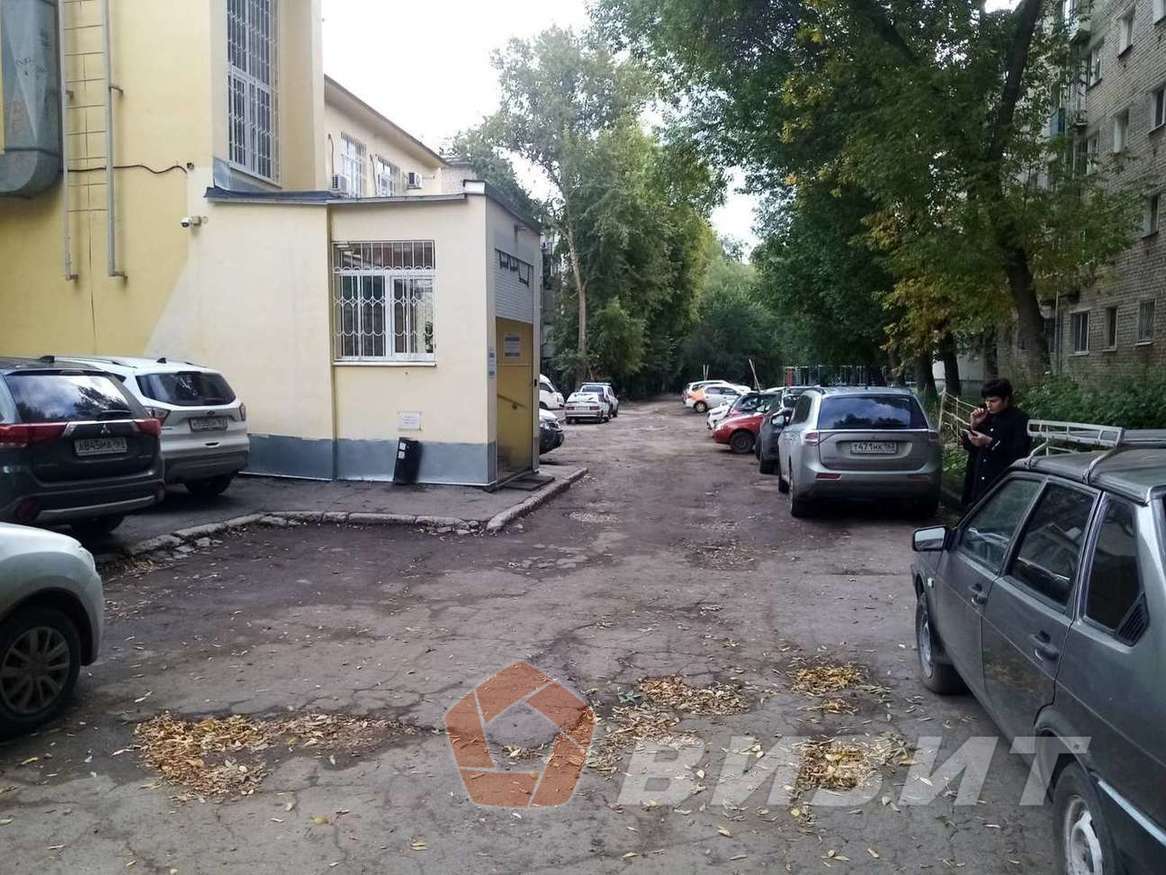 Продажа коммерческой недвижимости, 808м <sup>2</sup>, Самара, Елизарова улица,  38