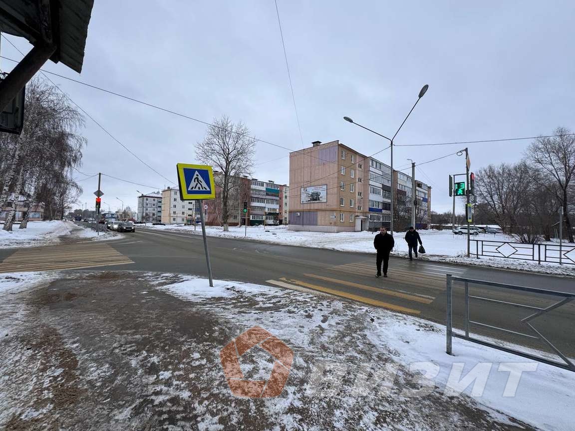 Продажа коммерческой недвижимости, 70м <sup>2</sup>, Чапаевск, Железнодорожная улица,  1