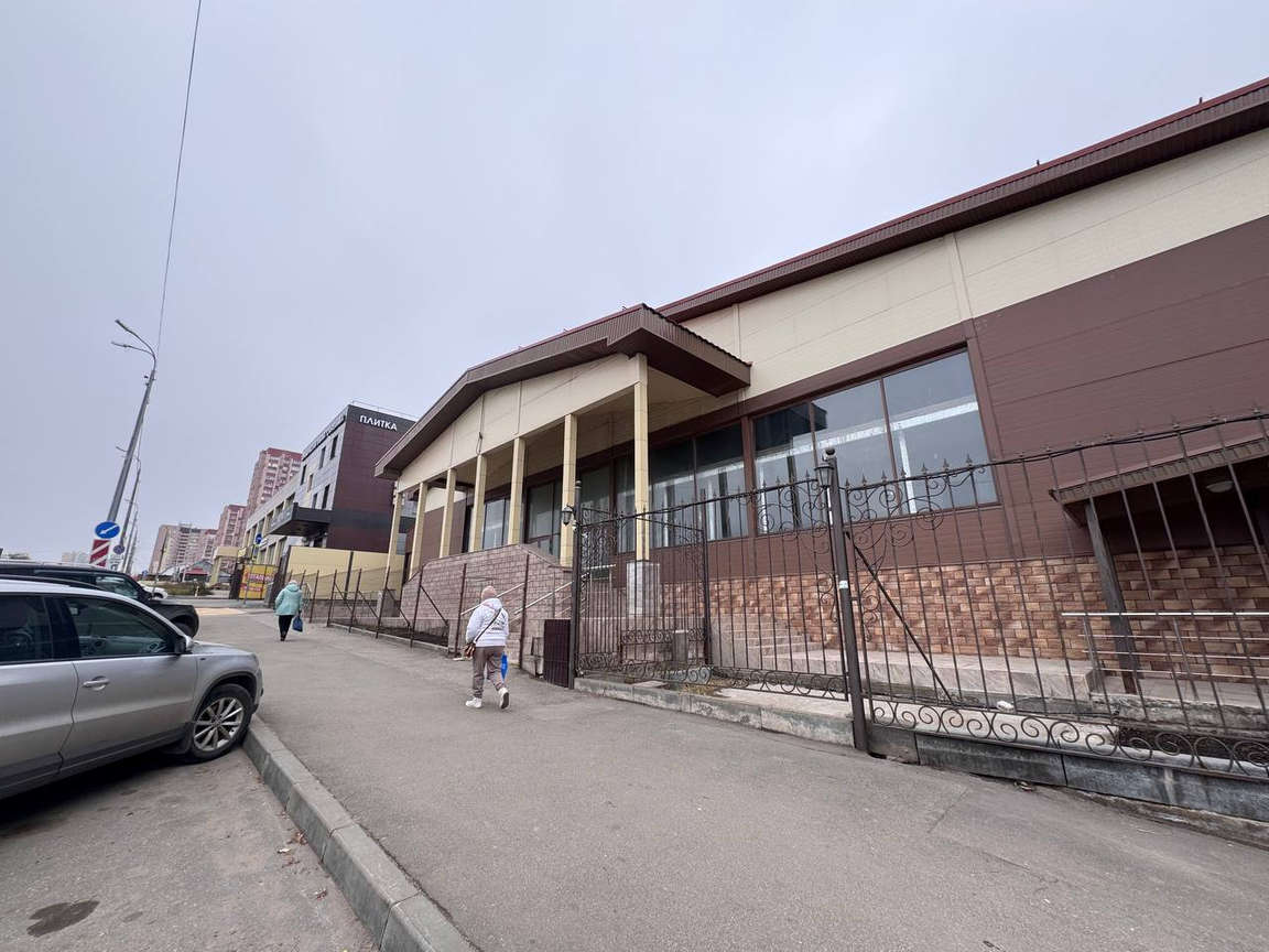 Аренда коммерческой недвижимости, 1260м <sup>2</sup>, Самара, Дыбенко улица,  104