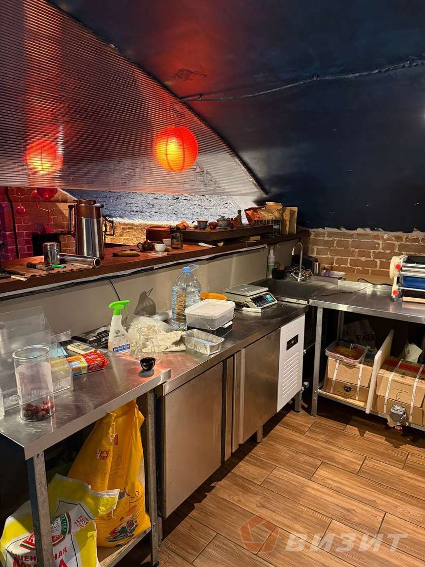 Продажа коммерческой недвижимости, 112м <sup>2</sup>, Самара, Молодогвардейская улица,  92