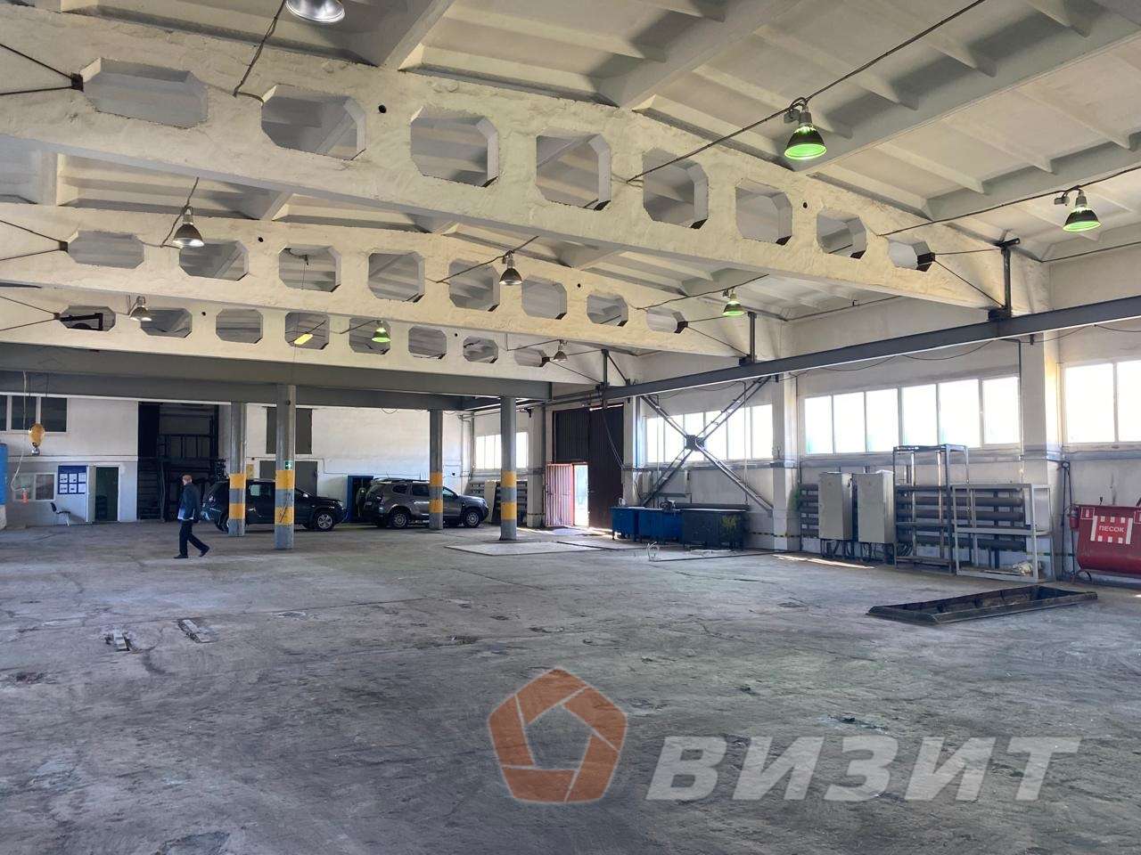 Продажа коммерческой недвижимости, 700м <sup>2</sup>, Новокуйбышевск, Промышленная 2-я улица,  7