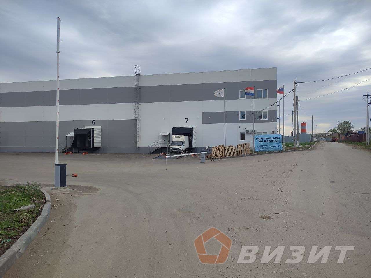 Аренда коммерческой недвижимости, 1500м <sup>2</sup>, Лопатино, улица Мира,  16/8