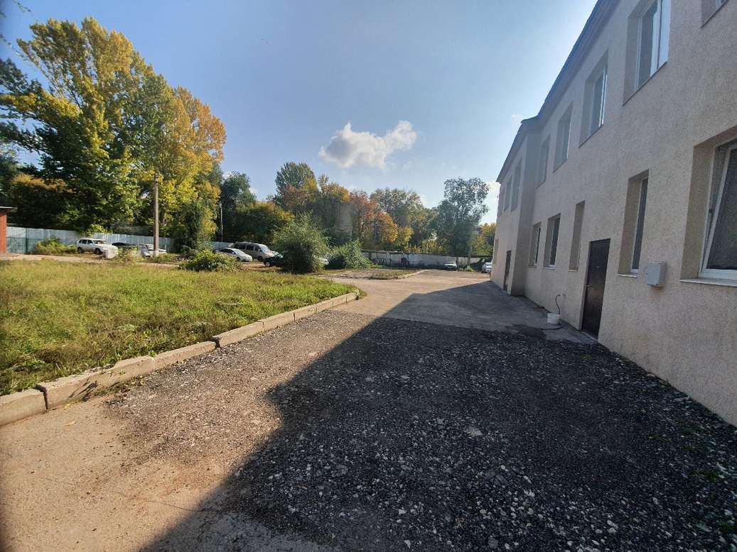 Продажа коммерческой недвижимости, 1005м <sup>2</sup>, Самара, Физкультурная улица,  25а