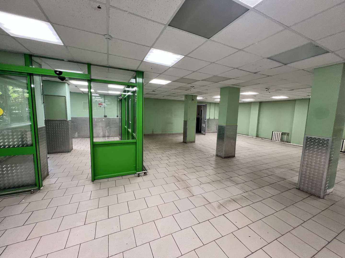 Продажа коммерческой недвижимости, 759м <sup>2</sup>, Самара, Советской Армии улица,  167