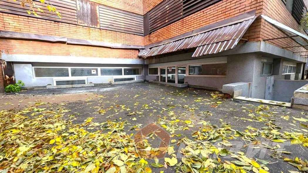 Продажа коммерческой недвижимости, 286м <sup>2</sup>, Самара, Ленинская улица,  25а