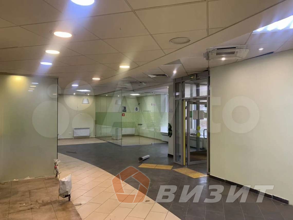 Аренда коммерческой недвижимости, 206м <sup>2</sup>, Тольятти, 50 лет Октября бульвар,  10