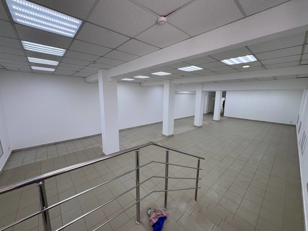 Аренда коммерческой недвижимости, 217м <sup>2</sup>, Самара, Физкультурная улица,  76