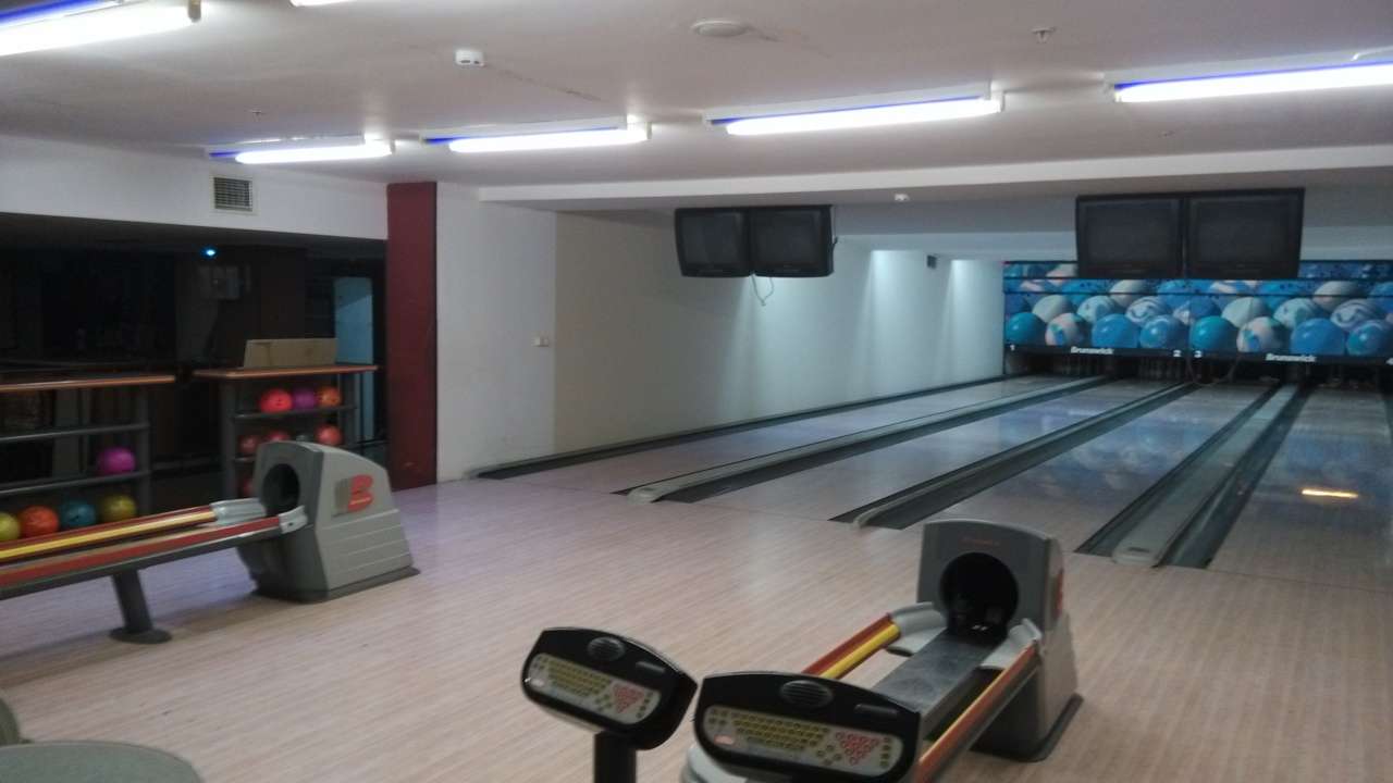 Аренда коммерческой недвижимости, 629м <sup>2</sup>, Самара, Ново-Садовая улица,  162в