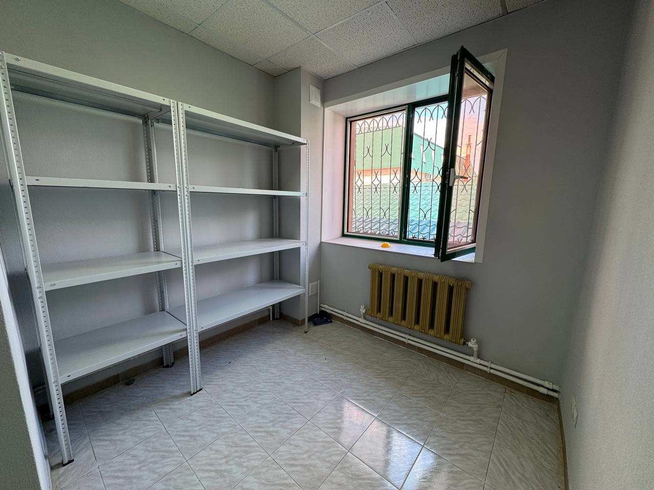 Аренда коммерческой недвижимости, 10м <sup>2</sup>, Самара, Клиническая улица,  210