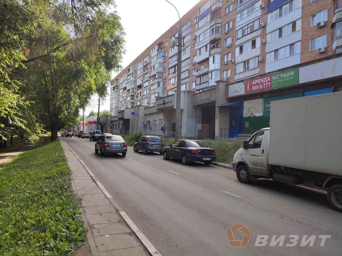 Продажа коммерческой недвижимости, 140м <sup>2</sup>, Самара, Юных Пионеров проспект,  142