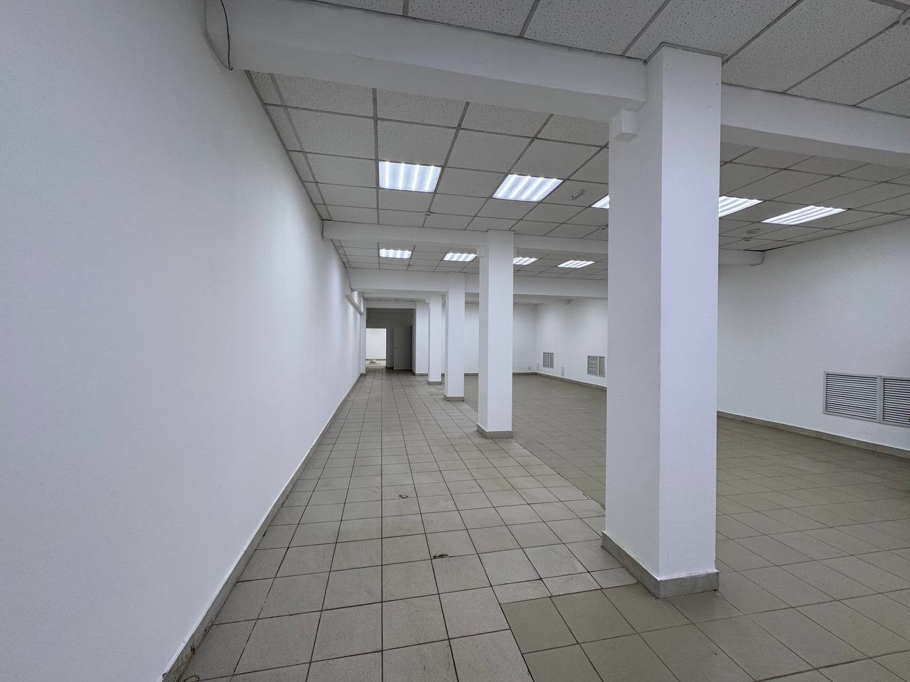 Аренда коммерческой недвижимости, 217м <sup>2</sup>, Самара, Физкультурная улица,  76