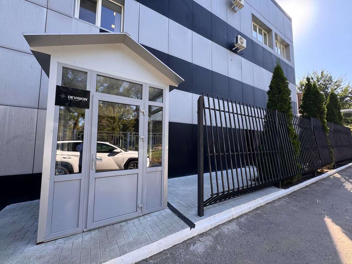 Аренда коммерческой недвижимости, 370м <sup>2</sup>, Самара, Гагарина улица,  1а