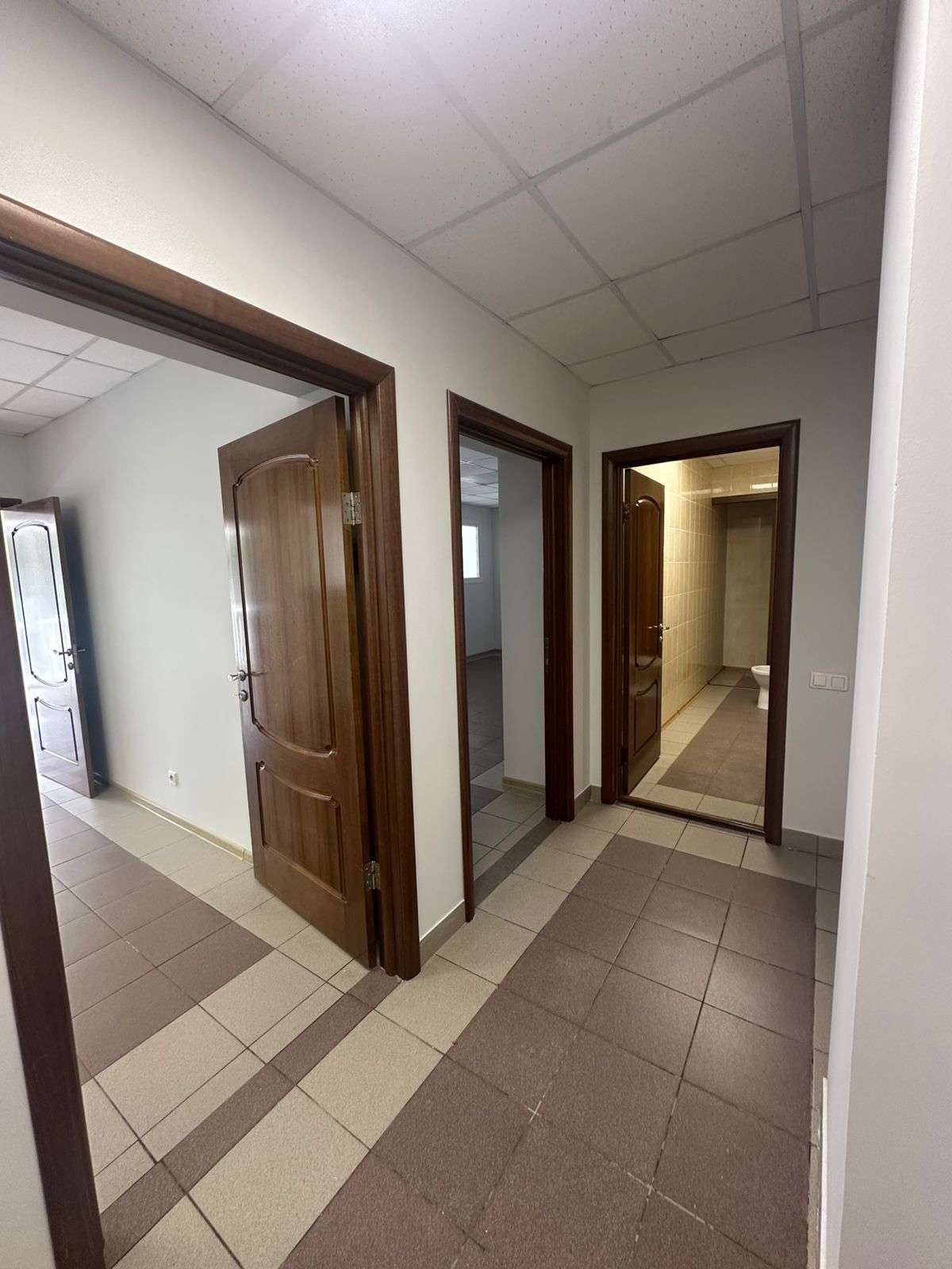 Продажа коммерческой недвижимости, 98м <sup>2</sup>, Самара, Шверника улица,  15